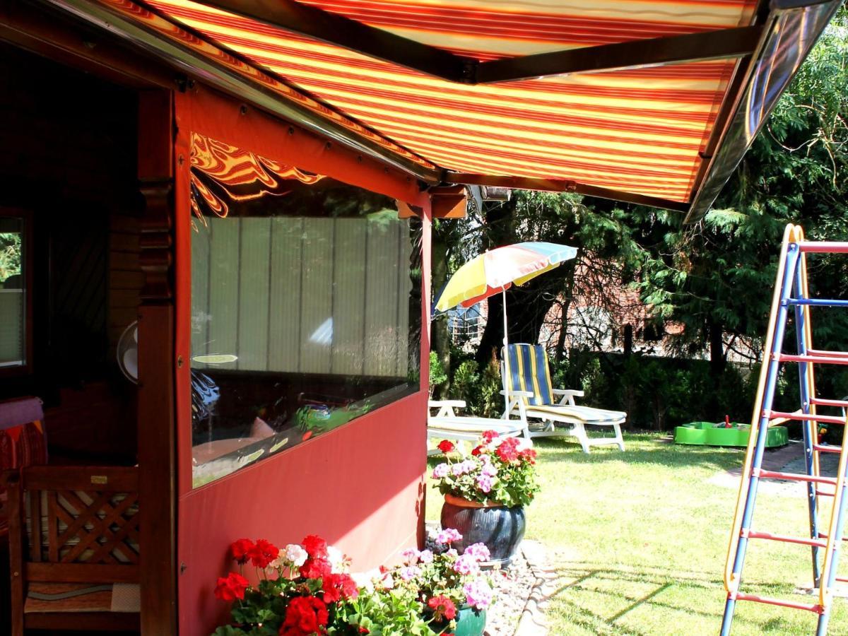 Pretty Bungalow In Neubukow With Garden, Roof Exterior foto